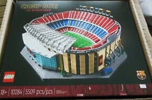 9月1日発売レゴ(R)『10284 カンプ・ノウ：FCバルセロナスタジアム』新