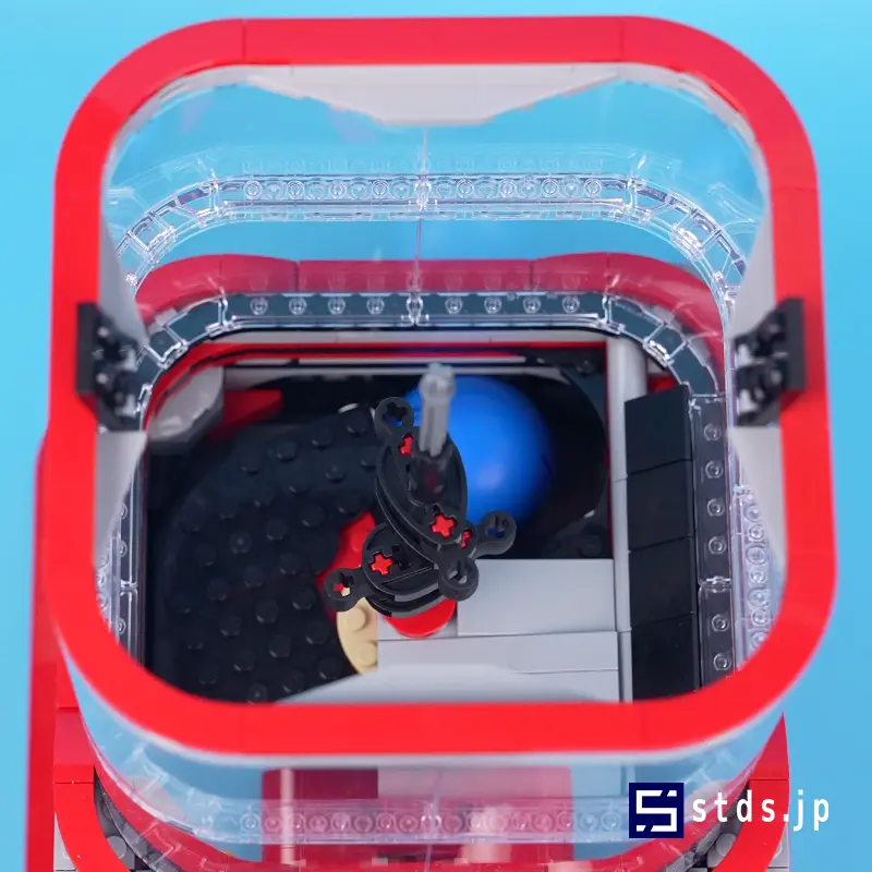Internal structure of the LEGO® Minifigure Vending Machine (21358)