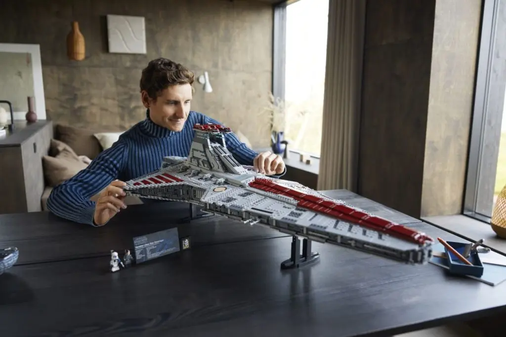 Venator-Class Republic Attack Cruiser LEGO(R)Star Wars New UCS Set Officially Announced