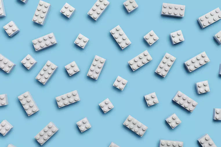 The LEGO® Group Abandons Project to Produce Blocks from Recycled Plastic, CEO Reveals