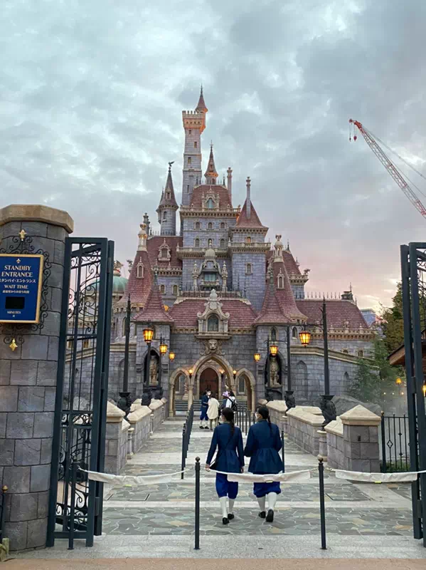 東京ディズニーランドの美女と野獣の城