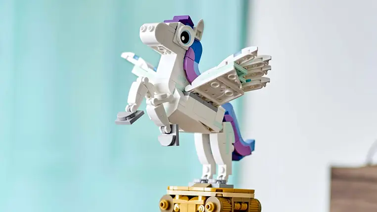 Immerse Yourself in the Pegasus Fantasy at Home: 'Magic Pegasus' 3-in-1 Set for Rebuilding with Dragon and Bird – Anticipated GWP Coming Soon