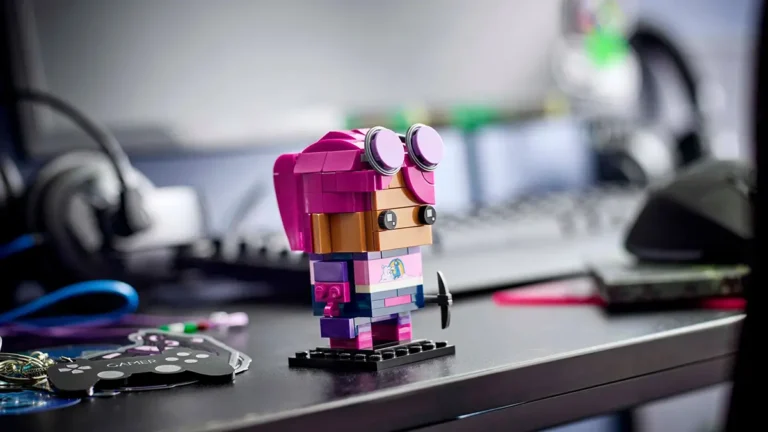 Fortnite’s ‘Brite Bomber (40728)’ Debuts as LEGO® Brick Figure