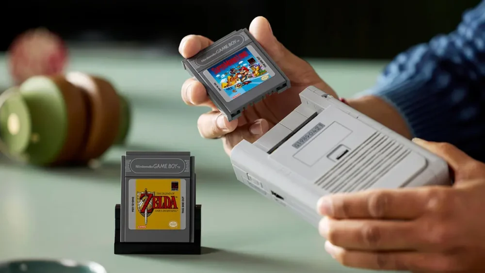 懐かしすぎて胸熱！1989年ゲームボーイCMがレゴ(R)ブロックで復活