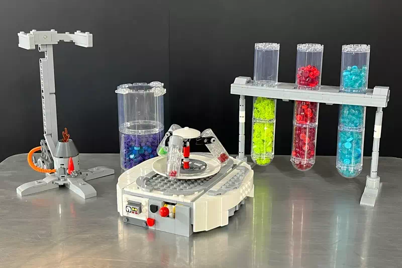 Aspiring STEM Kids' 'Science Lab Kit' Advances to LEGO® Ideas Review (2025-2026 New Release Candidate) | Introduction of the Design that Gained 10,000 Supporters in the 3rd Round of 2024