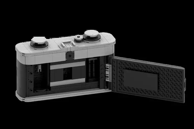 Snap Reality with LEGO: The Groundbreaking ZH1 35mm Film Camera Clicks into LEGO Ideas Review