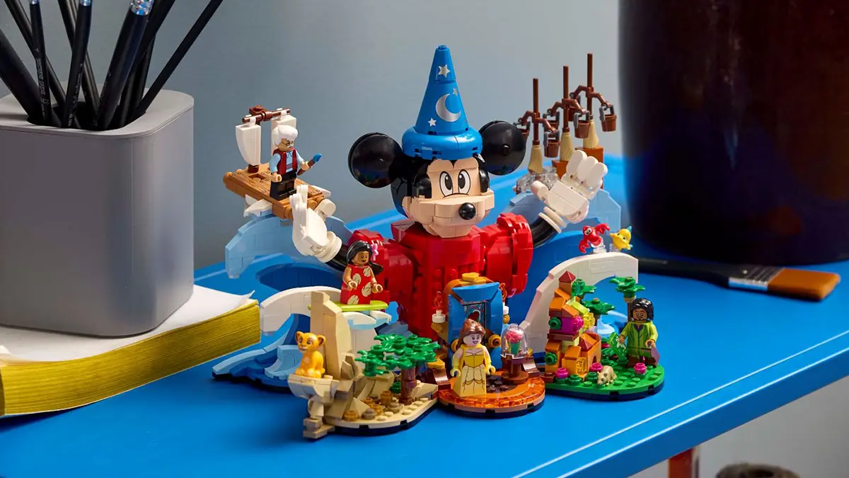 Pre-orders Now Open for LEGO® Disney Magic (21352): A Celebration of Disney Love, Releasing October 1st!