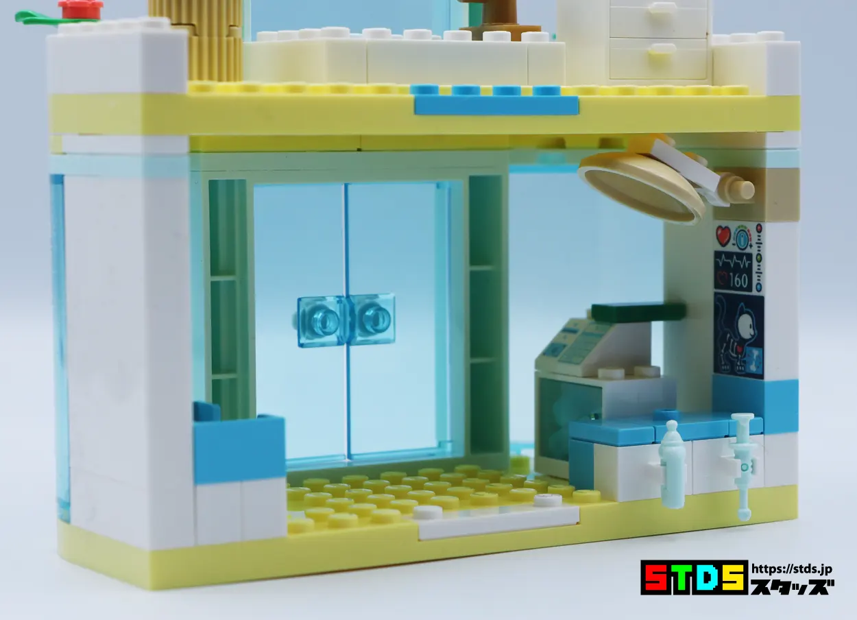 レゴ R レビュー ハートレイクシティのどうぶつクリニック 22年新パーツ観音開き採用 ステイサムと猫も登場 スタッズ レゴ R Lego R 総合ニュースファンメディア