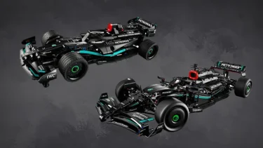 2つのメルセデスのF1レーシングカーで遊ぼう！精巧な大人レゴとプルバックアクションセットどっちが欲しい？レゴ(R)テクニック新作をチェック