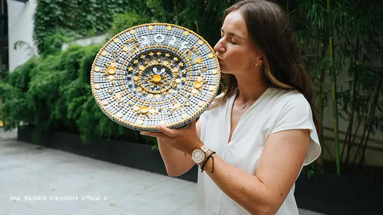 Wimbledon Champion Krejcikova’s Surprise LEGO® Gift: Tennis Meets Bricks in Epic Collaboration