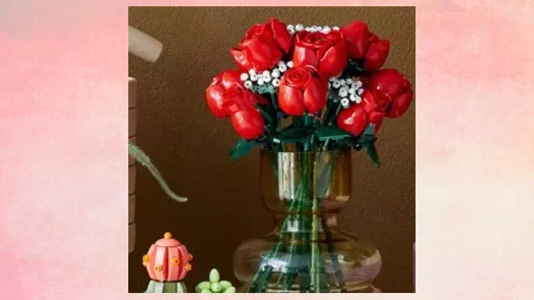 情熱の真っ赤な薔薇『10328 バラのブーケ』レゴ(R)ICONS(アイコンズ)新商品情報 | 2023年12月1日発売